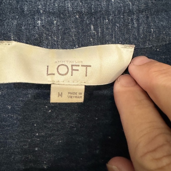 Loft blue top. Size M. - Picture 3 of 4